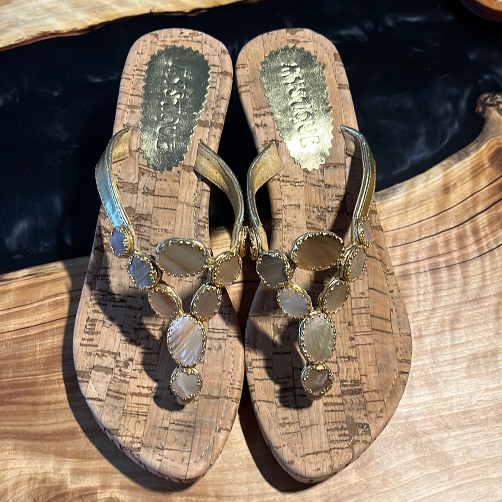 Mystique Mother of Pearl & Gold Cork Wedges.  Sz 8